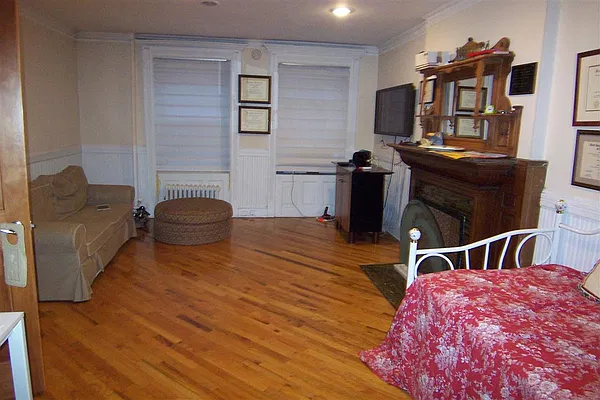 Rented by Susan Finkel, LREB | media 6