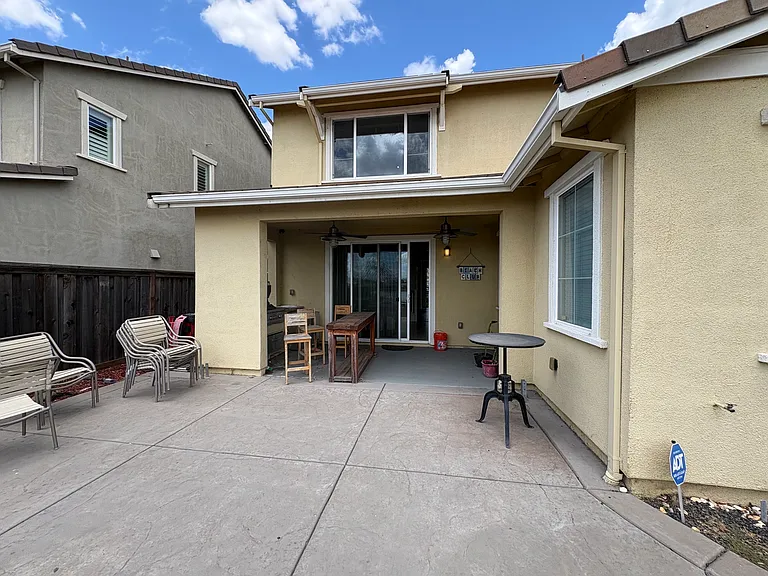1072 Mariners Dr — Photo 17