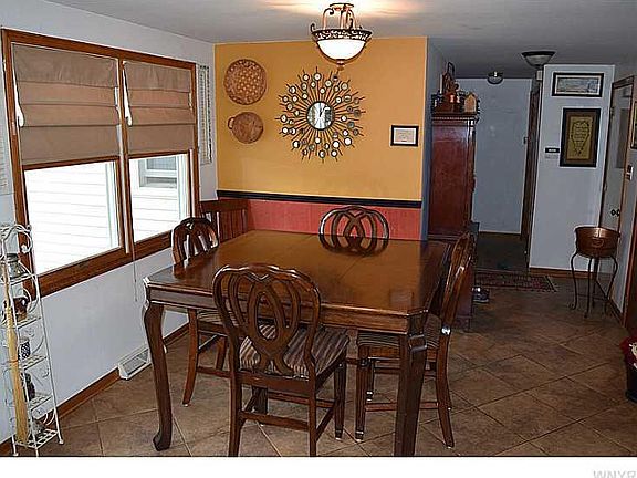5th image of 327 Oakdale Dr