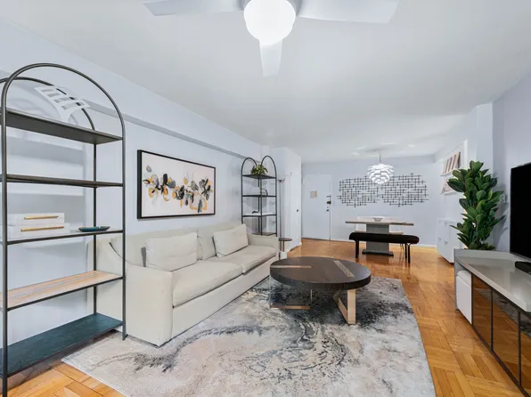 205 East 77th Street image 4 of 9