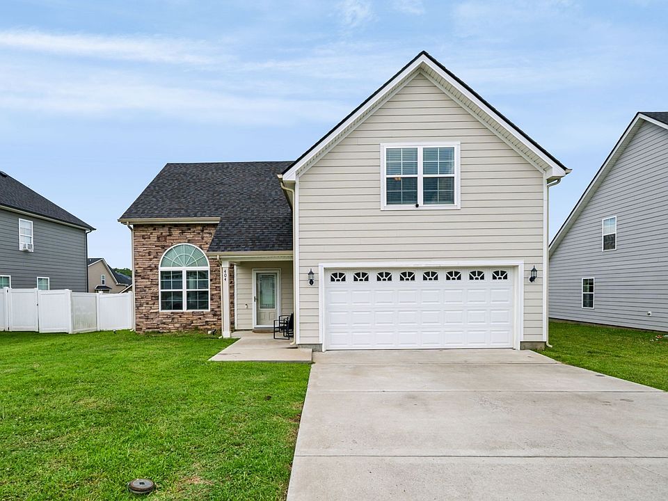 1st image of 404 Tramore Dr