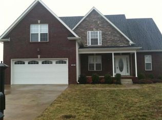 1661 Autumn Dr, Clarksville, TN 37042