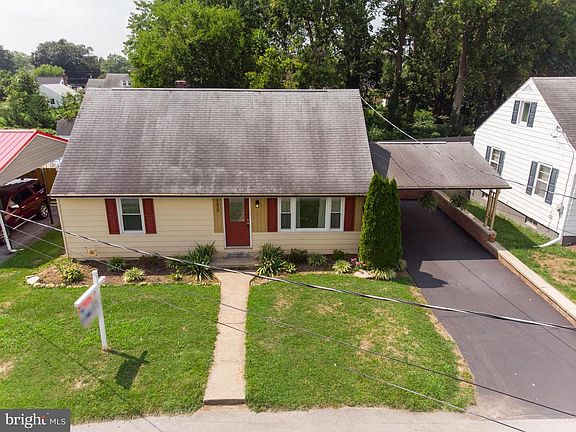 3rd image of 11030 Rosewood Dr