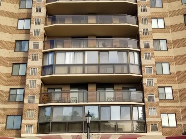 8340 Greensboro Dr APT 1010, Mc Lean, VA 22102