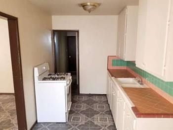 4th image of 1171 Perris St APT 4