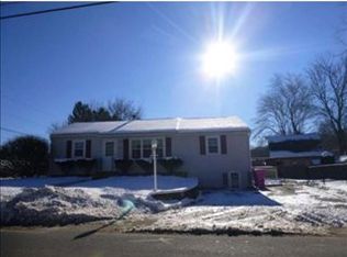 726 Benson Rd, Northbridge, MA 01534