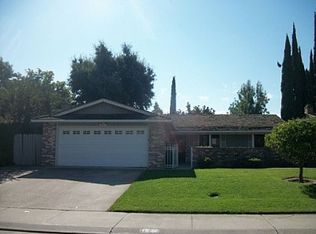 1040 Oakhurst Way, Stockton, CA 95209