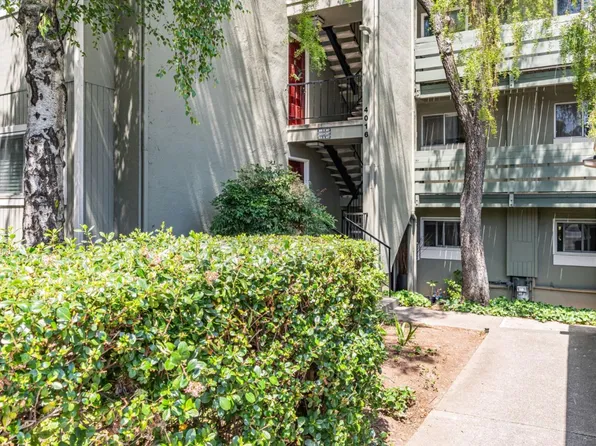 4016 Farm Hill Blvd APT 207, Redwood City, CA 94061