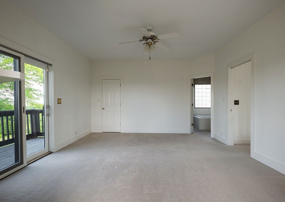 28th image of 2351 Harlan Rd