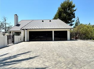 1716 Via La Paz, Burbank, CA 91501