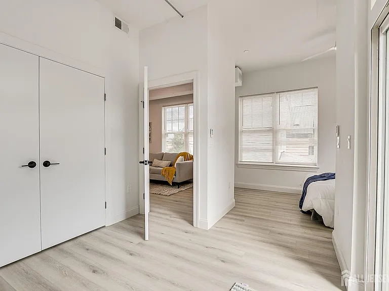 21 Station Pl — Photo 35