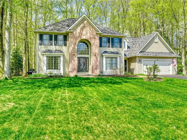 841 Houston Rd, Webster, NY 14580