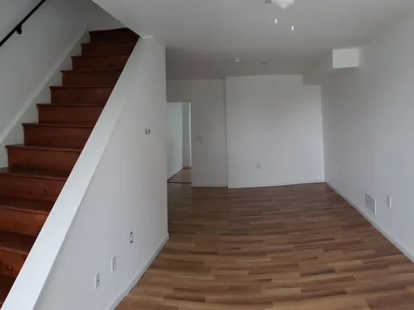 710 Clark St, New Castle, DE 19720