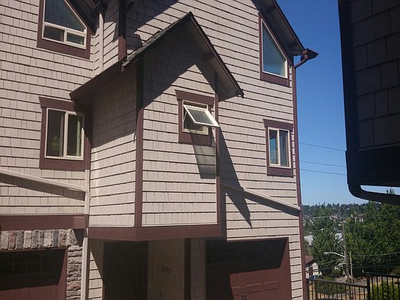 3rd image of 5413 Baker Ave NW