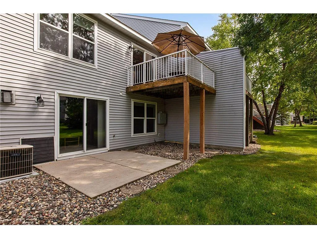 Building Photo - 486 Wilderness Dr