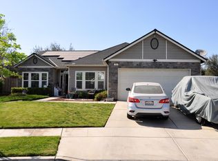 701 Descanso Bay St, Tulare, CA