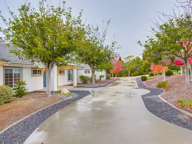 4124 Stonebridge Ln — Photo 93