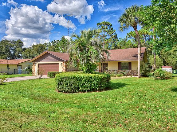 3rd image of 823 Bahia Cir