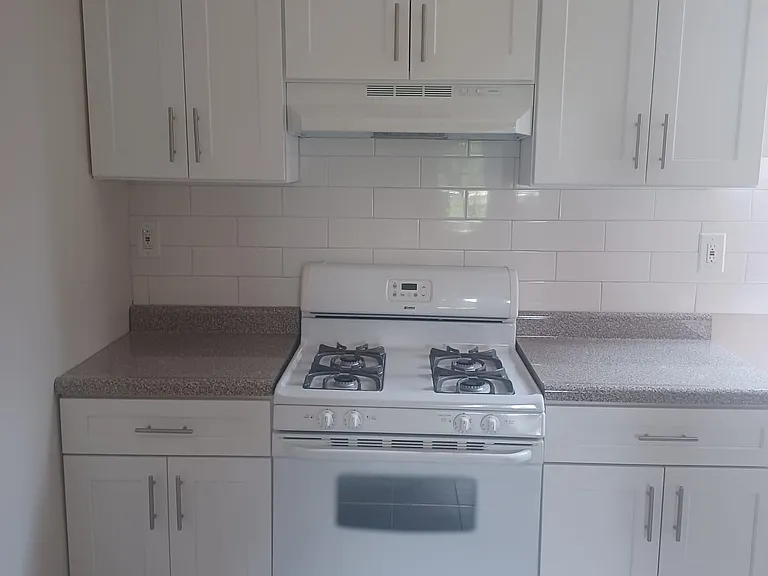 109 Ocean Ave #2A — Photo 9