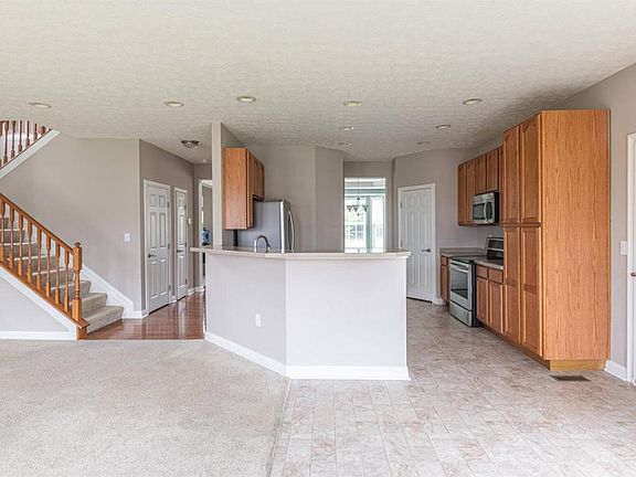 3rd image of 5158 Aspenwood Dr