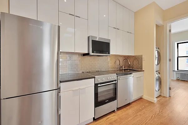 Rented by Taube Management Realty, LLC. | media 3