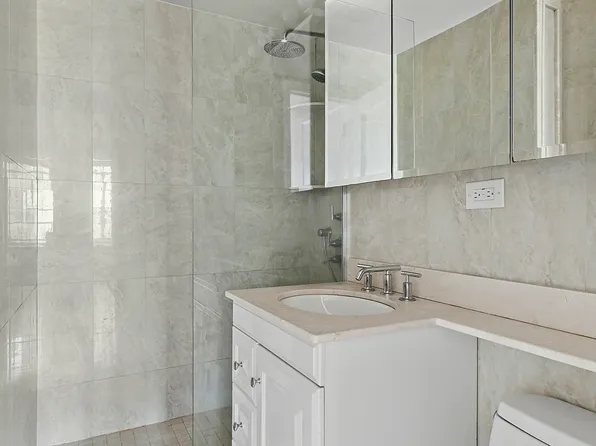 45 Tudor City Place image 5 of 6