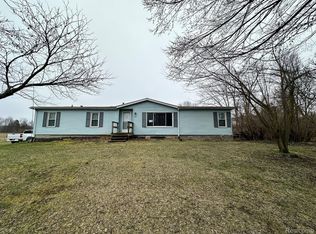 3080 Snoblin Rd, North Branch, MI 48461