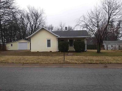 313 W 12th St, Newton, KS, 67114