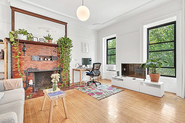 1st image of 507 Clinton Ave #2