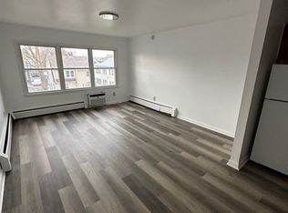 169 Birdseye St #1B, Bridgeport, CT 06604