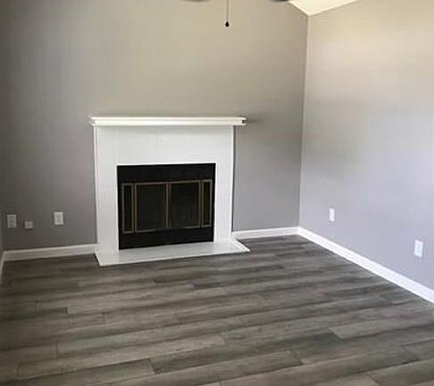 2nd image of Rocky Reef Cir