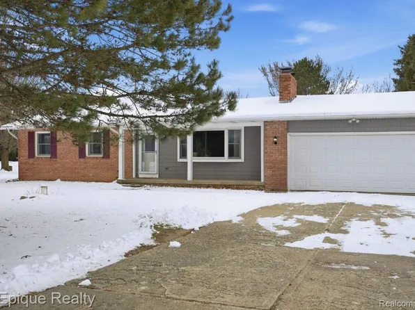 8511 Krouse Rd, Ovid, MI 48866