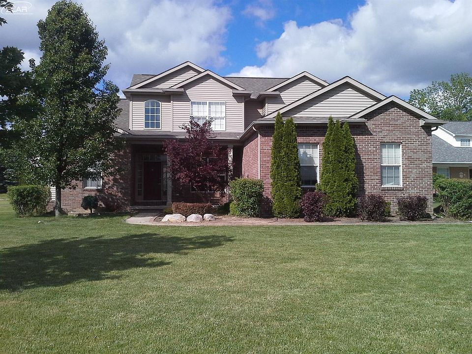 1st image of 9131 Old Oak Dr