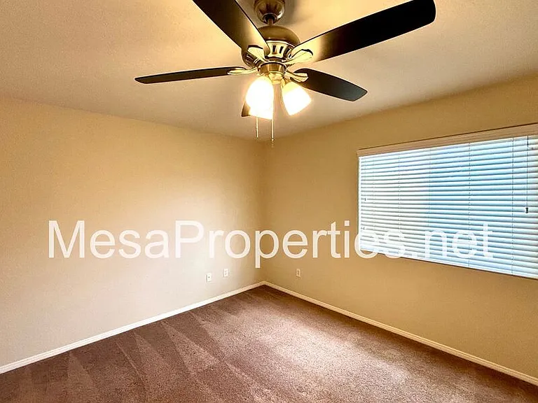 16653 Sholic St — Photo 18