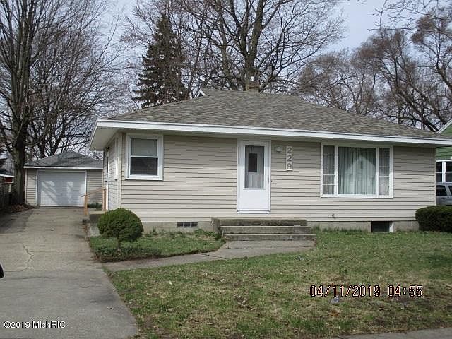 1st image of 229 Wesley St SE