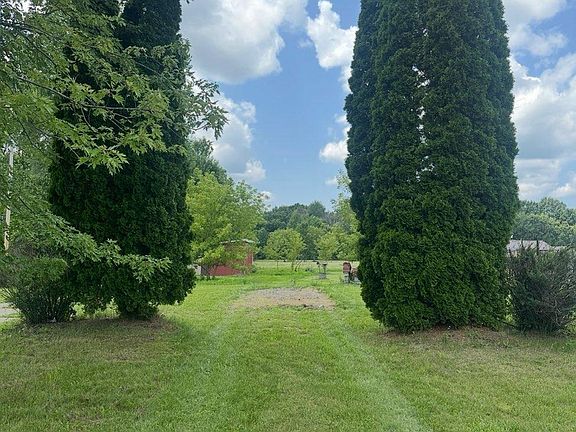 2nd image of 12400 Gera Rd