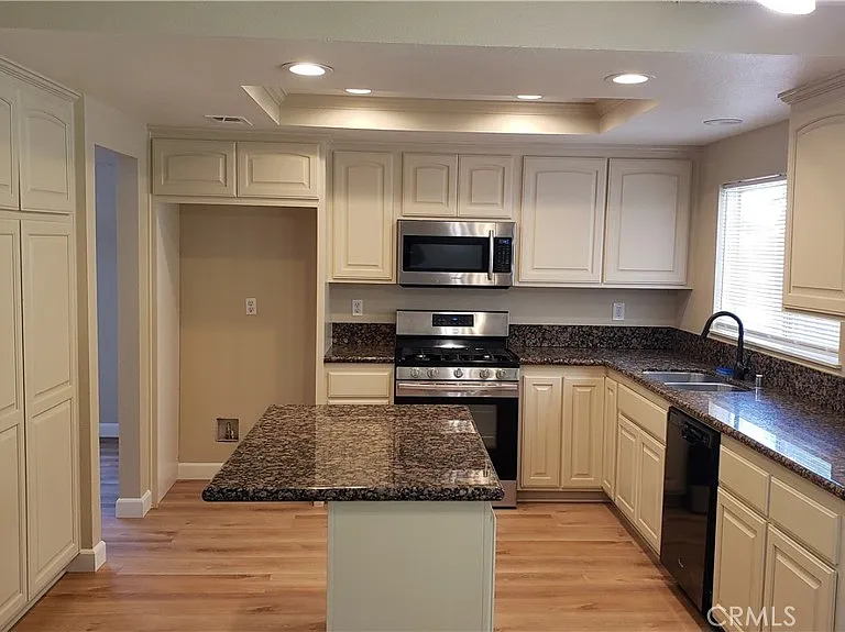 8739 Belladona Rd — Photo 9