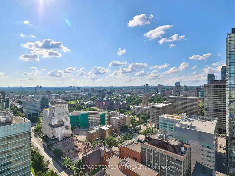 770 Bay St #2412 — Photo 44