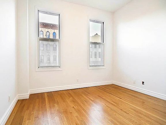 4th image of 153 Wilson Ave APT 2R