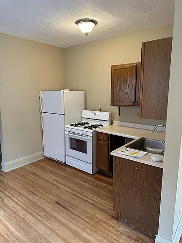 826 Elmwood Ave #3 Photo 1