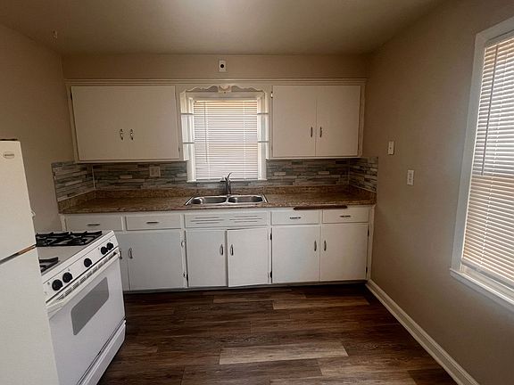 4th image of 3734-38 W Miller Ln #723DADBF0