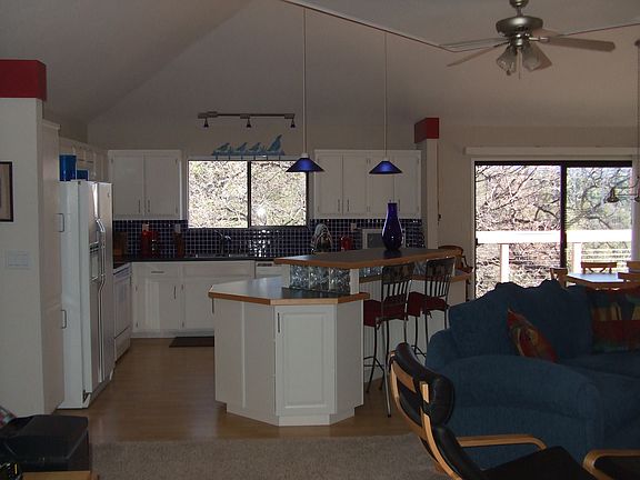 3rd image of 21046 Hillcroft Dr