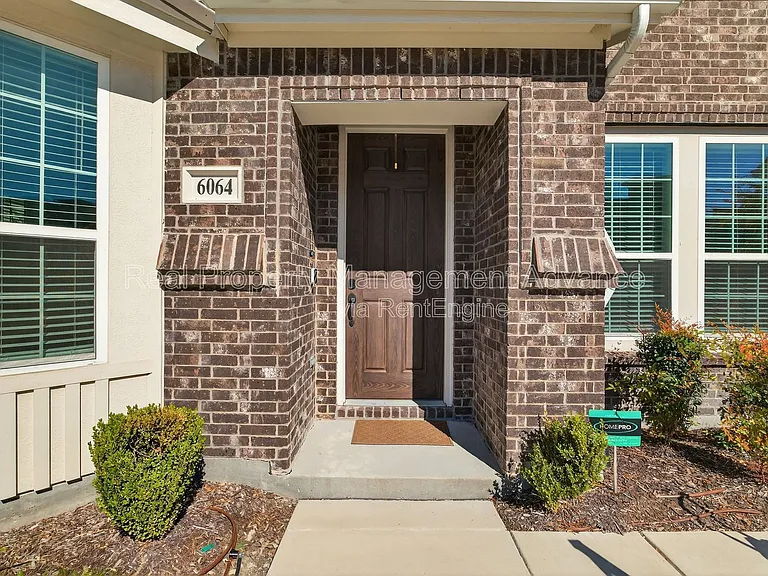 6064 Silverado Trl — Photo 3