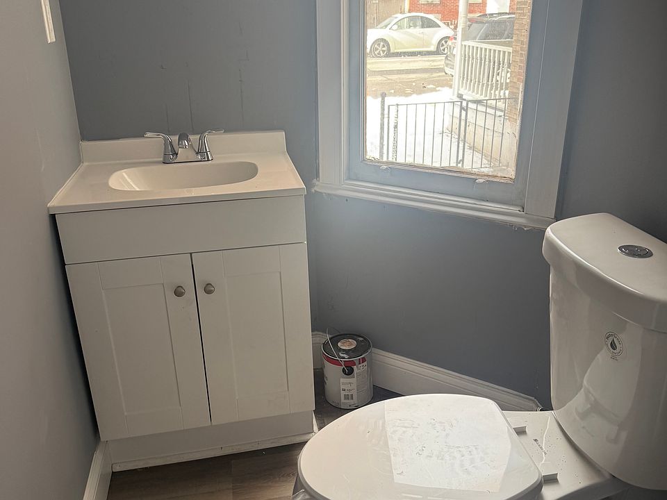1st image of 702 Astor St #702
