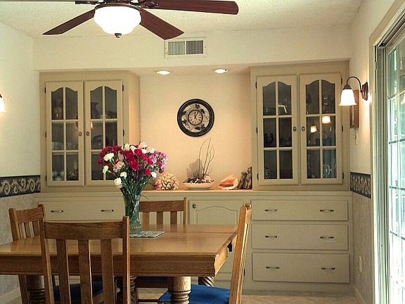4th image of 1403 Oakmont Dr