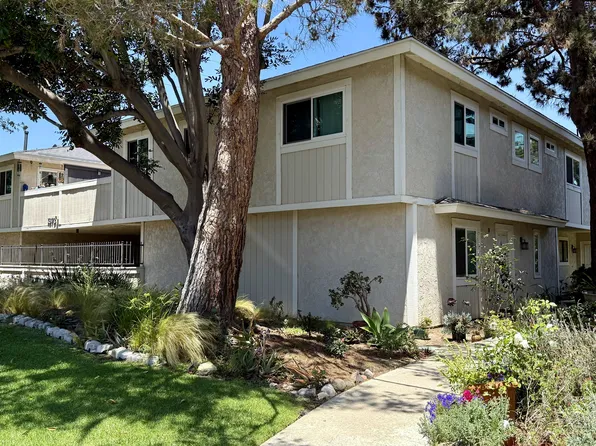 1872 Monrovia Ave APT A8, Costa Mesa, CA 92627