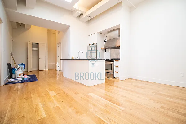 Rented by null | media 78