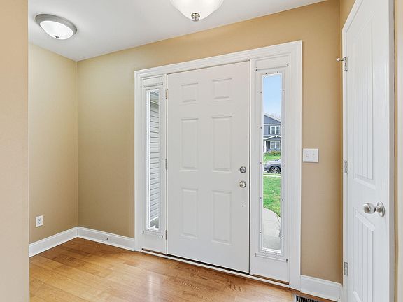 4th image of 966 Cobble Dr