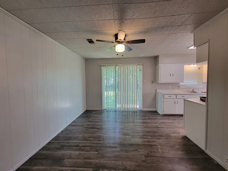 1220 Lewis Dr — Photo 8