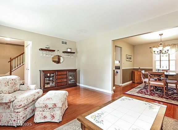 4th image of 5828 Deer Creek Ln